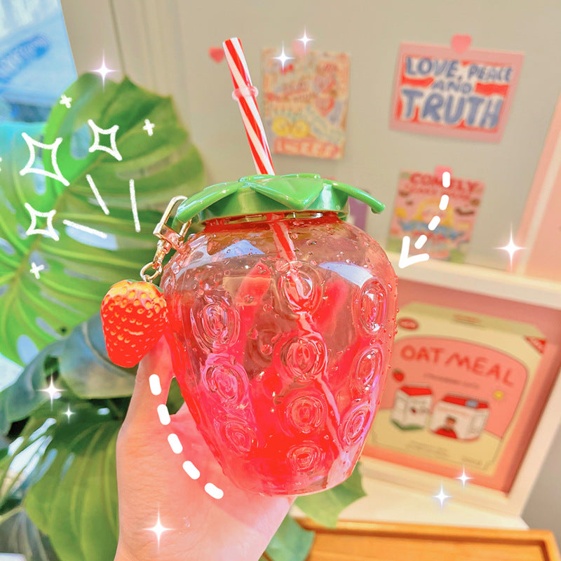 Kawaii Strawberry Water Bottle 500ml Cute Strawberry Straw Water Bottle PP Milk Coffee Straw Cup Juice Drinkware Kitchen